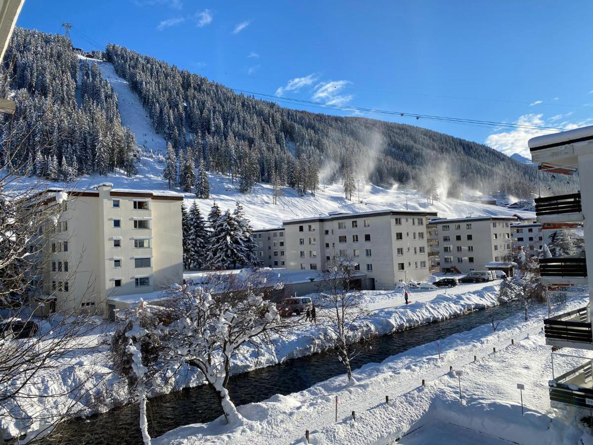 Holiday Apartment Bolgen - Close To Everything! Bolgen, Jakobshorn, Bus Stop, Train Station, Supermarket, Ski School, Ski Rentals, Restaurants And More! Davos Exterior foto